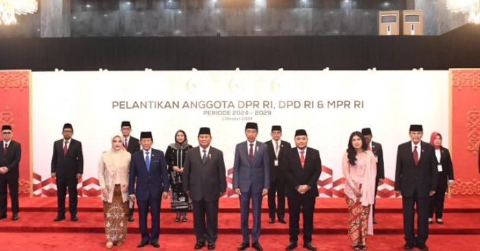 Menhan Prabowo Dampingi Presiden Jokowi Hadiri Pelantikan Anggota MPR/DPR/DPD RI Terpilih 2024-2029